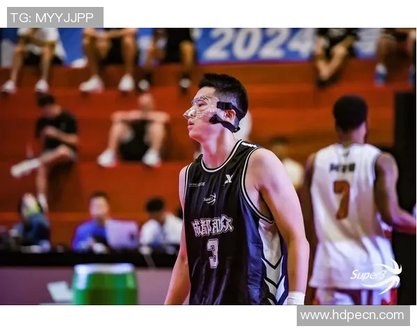 成都篮球队选拔赛特别报道：从默默无闻到璀璨星光的成长之路