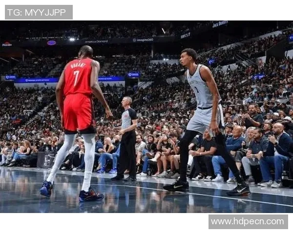 火箭队对阵马刺全场比赛回顾及球员评分